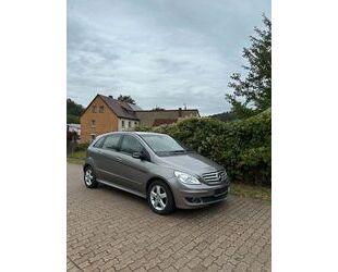 Mercedes-Benz B 200 Gebrauchtwagen