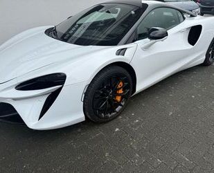 McLaren Artura Gebrauchtwagen