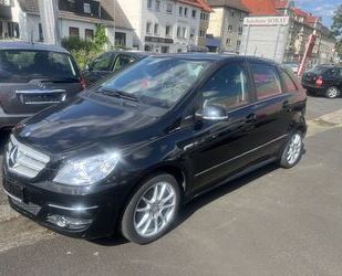 Mercedes-Benz B 180 Gebrauchtwagen