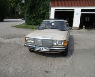 Mercedes-Benz 230 Gebrauchtwagen