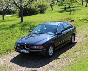 BMW 528 