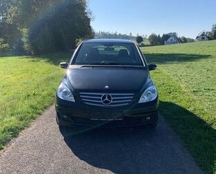 Mercedes-Benz B 180 Gebrauchtwagen