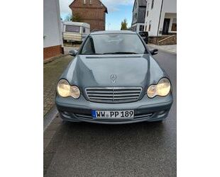 Mercedes-Benz 220 Gebrauchtwagen