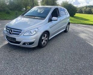 Mercedes-Benz B 180 Gebrauchtwagen