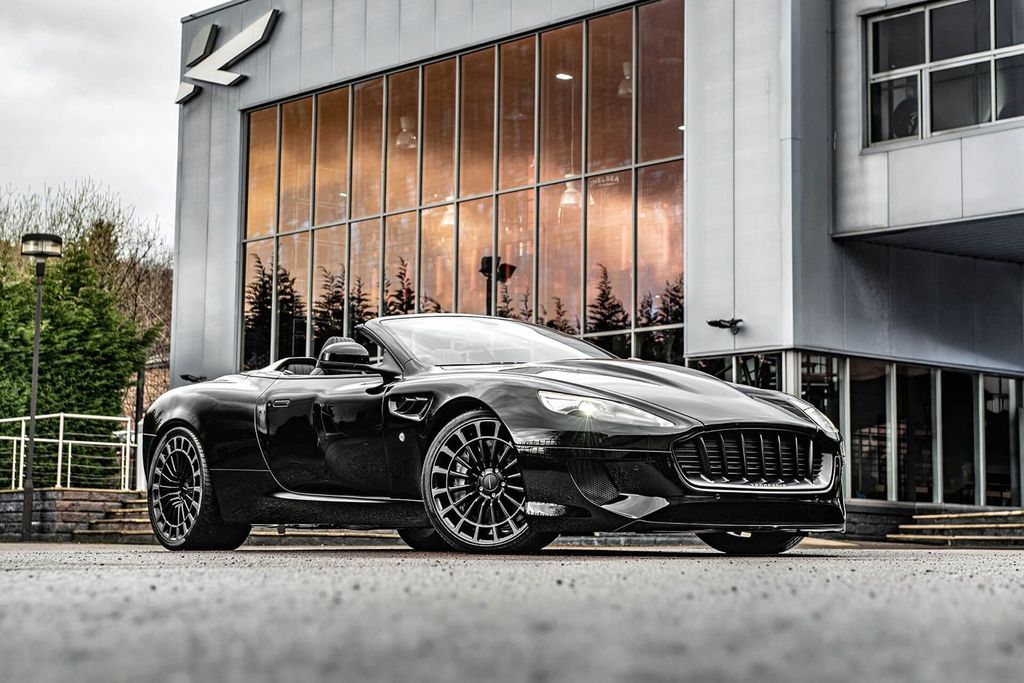 DB9