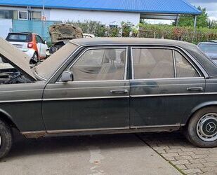 Mercedes-Benz 240 Gebrauchtwagen