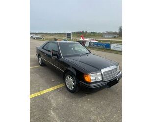 Mercedes-Benz 230 