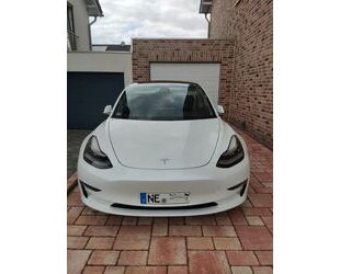 Tesla Model 3 Gebrauchtwagen
