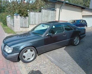 Mercedes-Benz 220 Gebrauchtwagen