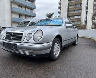 Mercedes-Benz 240 Gebrauchtwagen
