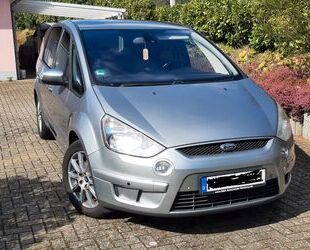 Ford S-Max Gebrauchtwagen