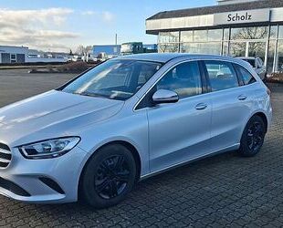 Mercedes-Benz B 180 Gebrauchtwagen