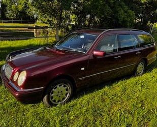 Mercedes-Benz E 230 Gebrauchtwagen