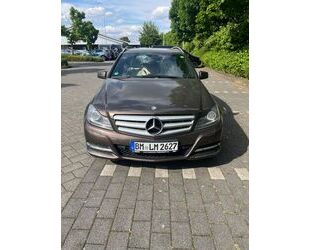 Mercedes-Benz 220 Gebrauchtwagen