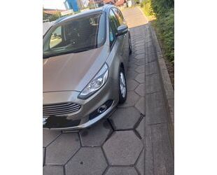 Ford S-Max Gebrauchtwagen
