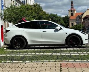 Tesla Model Y Gebrauchtwagen