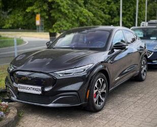 Mercedes-Benz Mustang Mach-E 