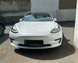Tesla Model 3 Gebrauchtwagen
