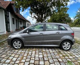 Mercedes-Benz B 180 Gebrauchtwagen