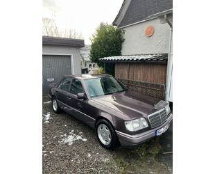 Mercedes-Benz 220 Gebrauchtwagen