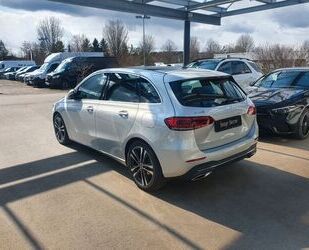 Mercedes-Benz B 180 Gebrauchtwagen