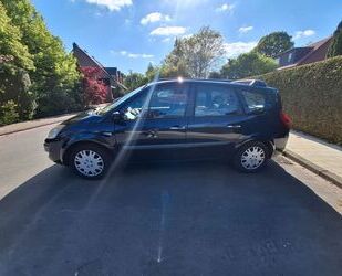 Renault Grand Scenic Gebrauchtwagen