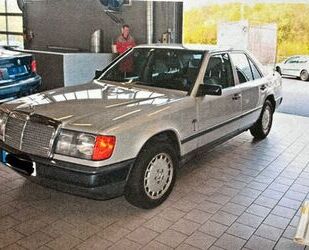 Mercedes-Benz 230 Gebrauchtwagen