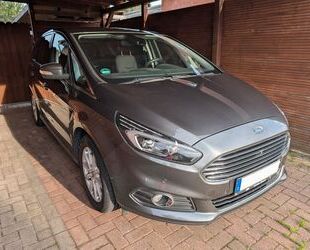 Ford S-Max Gebrauchtwagen