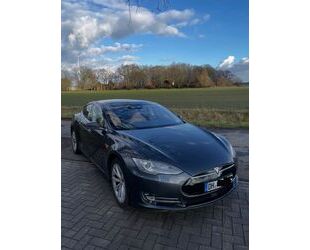 Tesla Model S Gebrauchtwagen