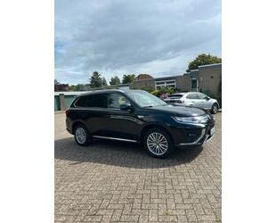 Mitsubishi Plug-in Hybrid Outlander Gebrauchtwagen