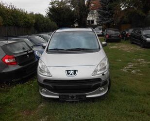 Peugeot 1007 Gebrauchtwagen