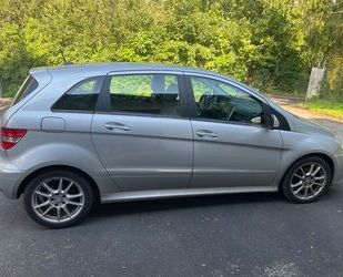 Mercedes-Benz B 180 Gebrauchtwagen