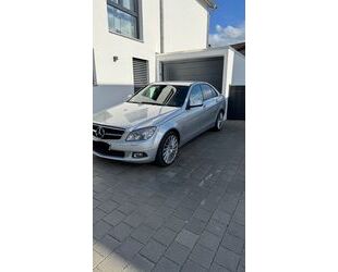 Mercedes-Benz 220 Gebrauchtwagen