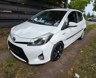 Kia Yaris 