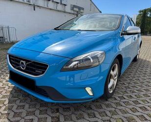 Audi V40 
