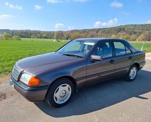 Mercedes-Benz C 180 Gebrauchtwagen