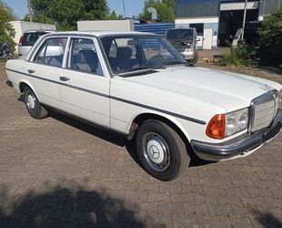 Mercedes-Benz 230 Gebrauchtwagen