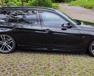 Audi 320 