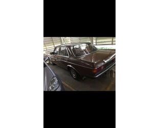 Mercedes-Benz E 230 Gebrauchtwagen