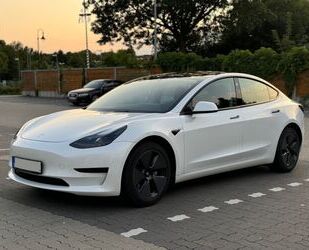 Tesla Model 3 Gebrauchtwagen