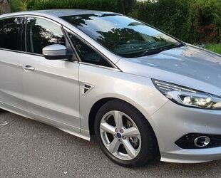 Ford S-Max Gebrauchtwagen