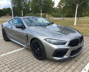 BMW BMW M8 Competition-Carbon-B&W-Laser-Kamera360° Gebrauchtwagen