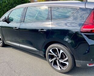 Renault Grand Scenic Gebrauchtwagen