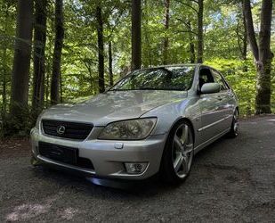 Lexus IS 200 Gebrauchtwagen