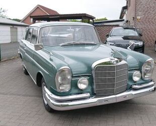 Mercedes-Benz 220 Gebrauchtwagen