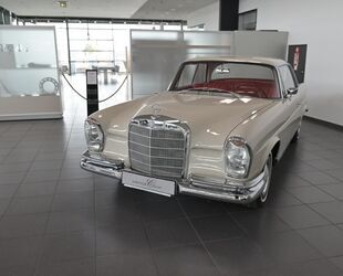 Mercedes-Benz 250 Gebrauchtwagen