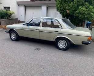 Mercedes-Benz 230 Gebrauchtwagen