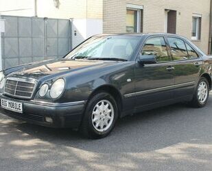 Mercedes-Benz E 240 Gebrauchtwagen