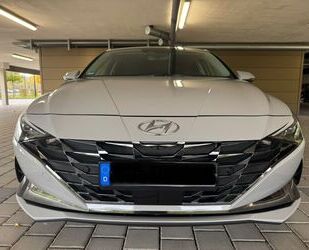 Hyundai Elantra Gebrauchtwagen