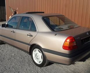 Mercedes-Benz C 180 Gebrauchtwagen